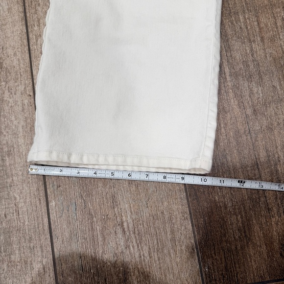 Banana Republic | White Wide-Leg Cropped High Rise Jeans - Picture 7 of 11